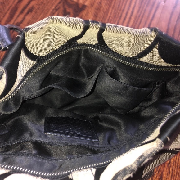 Coach purse - Picture 3 of 3